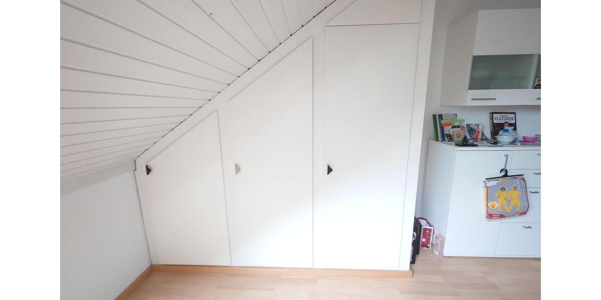 Lichtdurchflutete 2 Zimmerwohnung mit Einbauschrank in gepflegter Wohnlage 2 zimmer