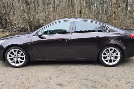 Opel Insignia 125.666 km 5.950 &euro; Marl 45772