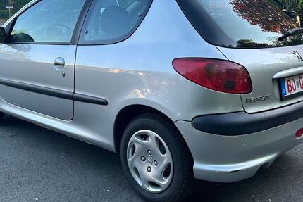 Peugeot 206 164.000 km 999 &euro; Bochum OT Innenstadt 44809