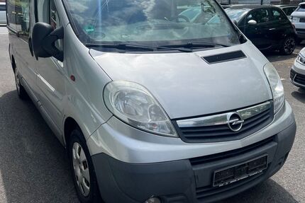 Opel Vivaro 178.000 km 6.999 &euro; Recklinghausen 45663