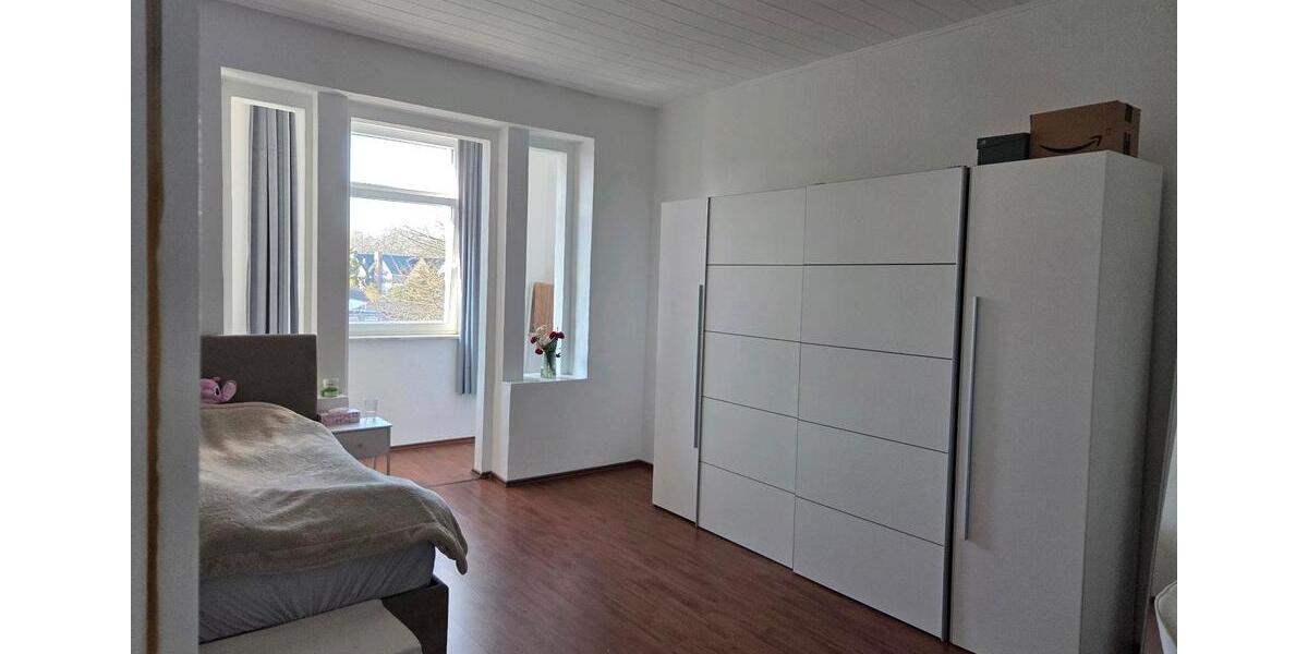 Großzügige Altbauwohnung 3.5 zimmer
