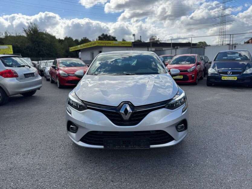 Renault Clio 300.000 km 7.750 € Bottrop 46238