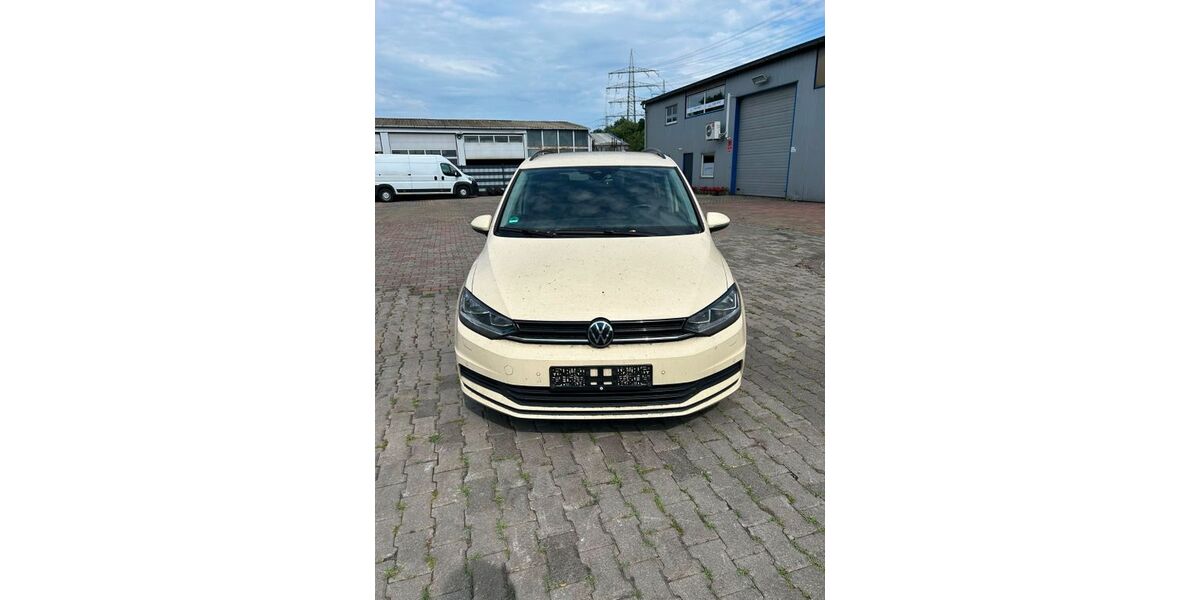 VW Touran 91.652 km 22.999 &euro; Bottrop 46238