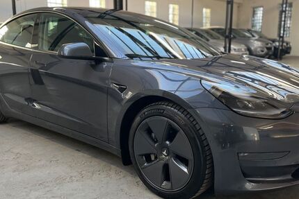 Tesla Model 3 103.000 km 22.750 &euro; Velbert 42551