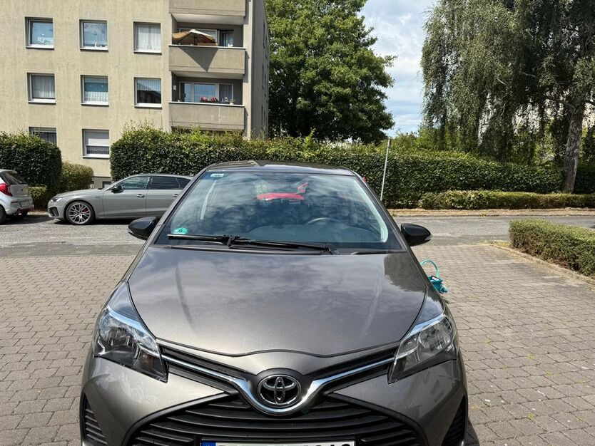 Toyota Yaris 24.795 km 9.100 € Bochum 44807