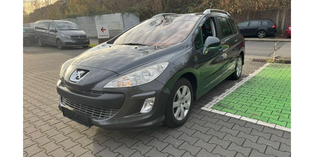 Peugeot 308 119.000 km 3.890 &euro; Bottrop 46238