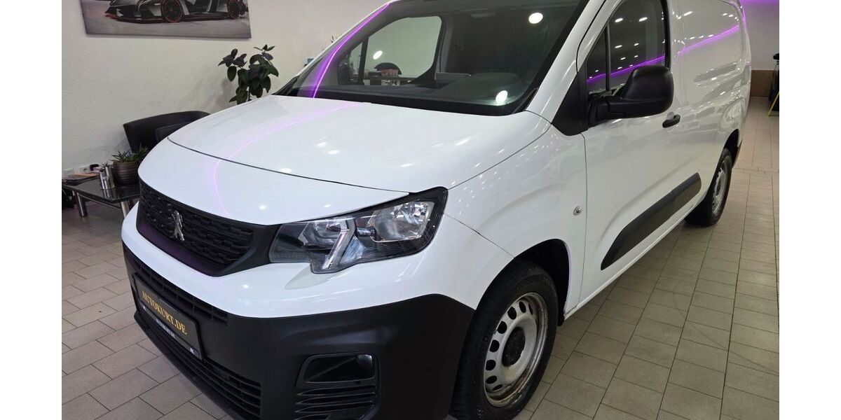 Peugeot Partner 147.163 km 9.990 &euro; Recklinghausen 45661