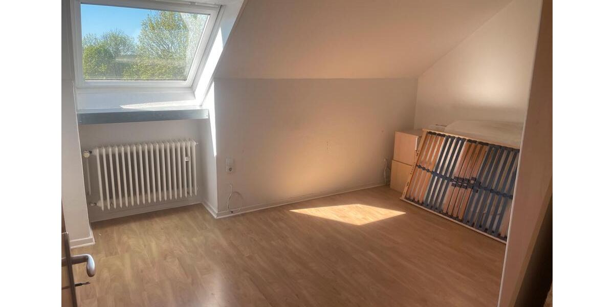 Etagenwohnung Lünen Brambauer - 3 Zimmer, 81 m&sup2;, 775&euro; | Angebot:26409922