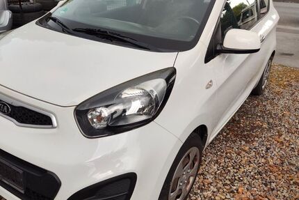 Kia Picanto 109.000 km 3.990 € Dortmund 44143