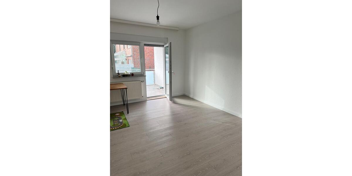 Helle 3‑Zimmer-Erdgeschosswohnung mit Balkon, saniert, 64,56 m 3 zimmer