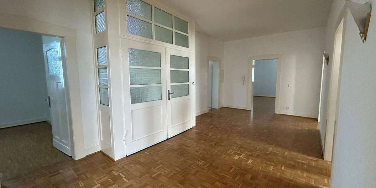 Etagenwohnung Bochum Bochum-Südwest - 6 Zimmer, 158 m&sup2;, 1.580&euro; | Angebot:27131863