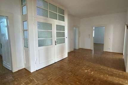 Wohnung Bochum Bochum-Südwest - 6 Zimmer, 158 m&sup2;, 1.580&euro; | Angebot:27131863