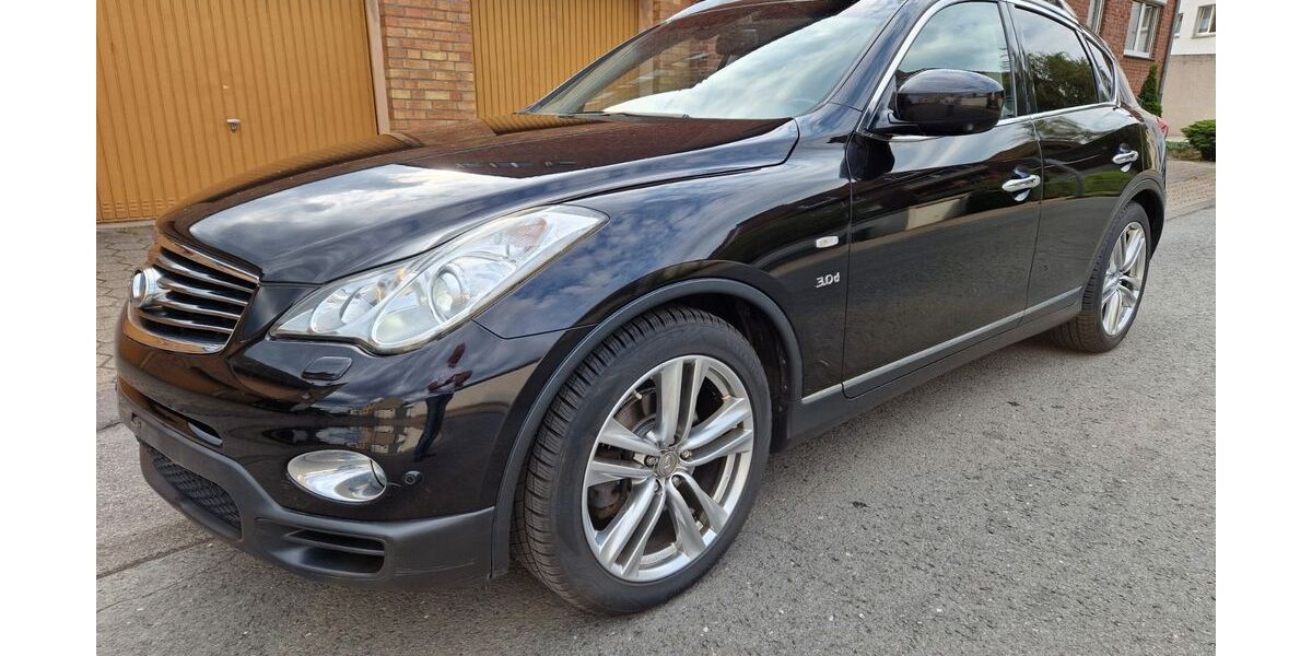 INFINITI QX50 180.000 km 10.999 &euro; Gelsenkirchen 45881