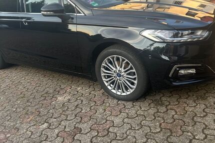 Ford Mondeo 122.783 km 16.950 € Castrop-Rauxel 44577