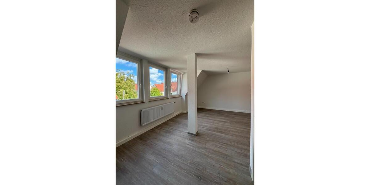 Die neue Einbauküche bauen wir noch für Sie ein! 2 zimmer