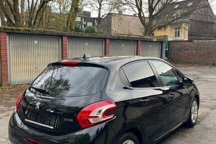 Peugeot 208 93.877 km 5.000 &euro; Wuppertal 42107
