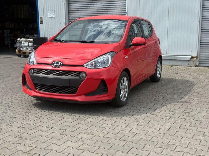 i10