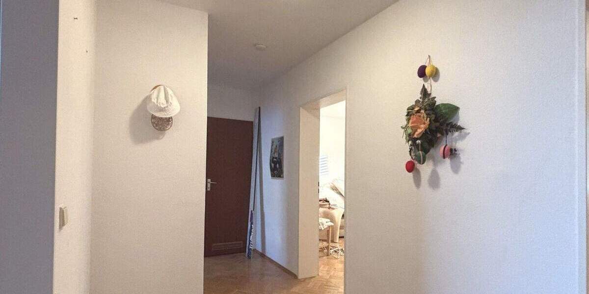 Attraktives, gepflegtes Mehrfamilienhaus in gefragter Wohnlage in Essen-Bergerhausen 6 zimmer