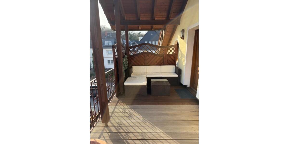 Dachgeschoßwohnung Mülheim an der Ruhr - 2.5 Zimmer, 75 m&sup2;, 750&euro; | Angebot:25430687