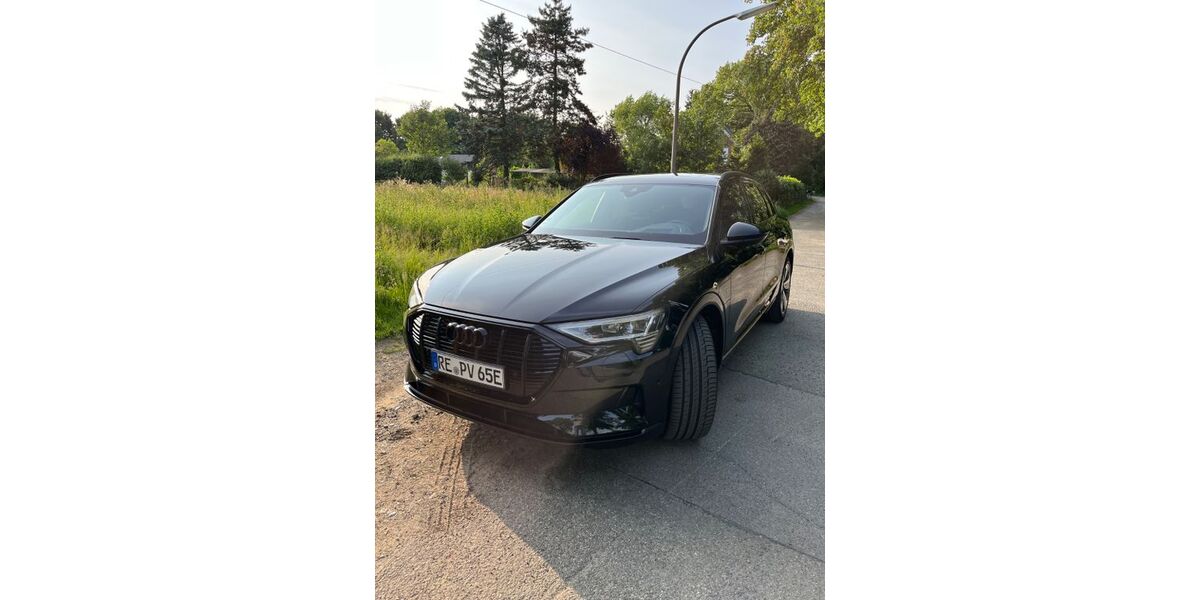 Audi e-tron 66.000 km 27.990 &euro; Gelsenkirchen 45894