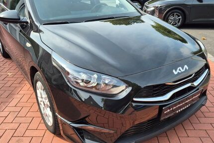 Kia ceed / Ceed 27.324 km 19.790 &euro; Datteln 45711
