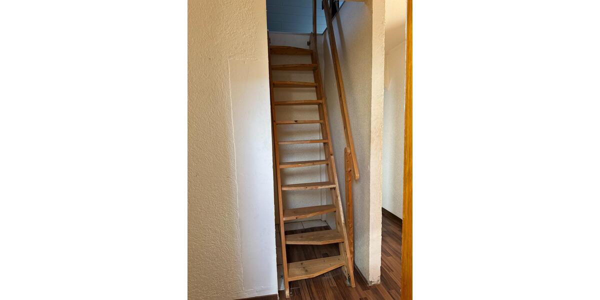 Dachgeschoßwohnung Hagen Hohenlimburg - 2 Zimmer, 51 m&sup2;, 330&euro; | Angebot:25645324