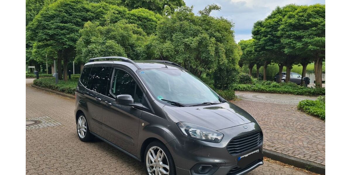 Ford Tourneo Courier 54.000 km 9.990 &euro; Gelsenkirchen 45894