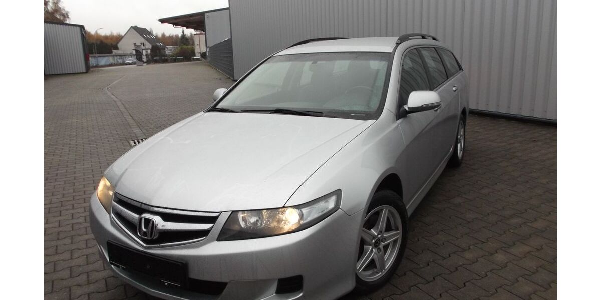 Honda Accord 225.589 km 3.100 &euro; herne 44649