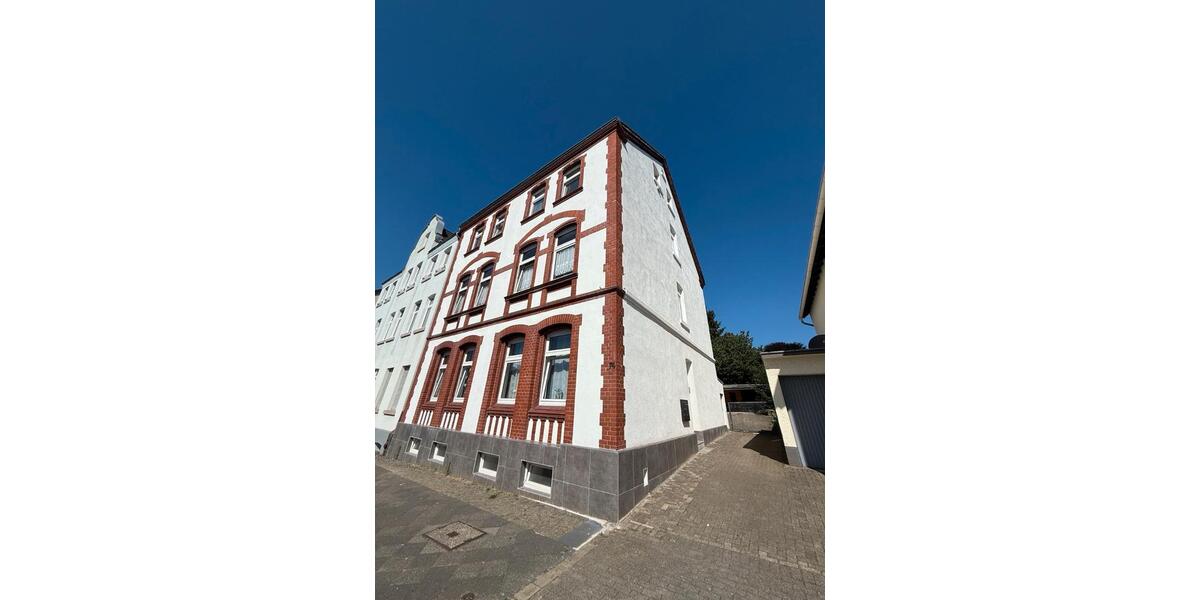 Erstbezug: 3-Zi-DG-Whg | ca. 80 qm | möbliert 3 zimmer