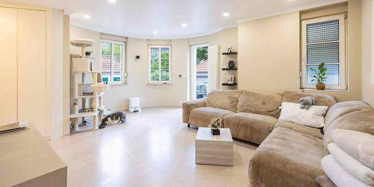 Wohnen in der Gartenstadt mit schönem Garten, Palmen, Garage 6 zimmer