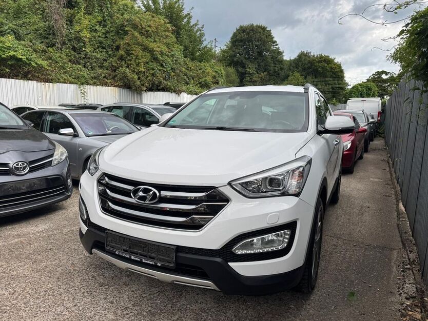 Hyundai SANTA FE 276.000 km 9.990 € Essen 45143
