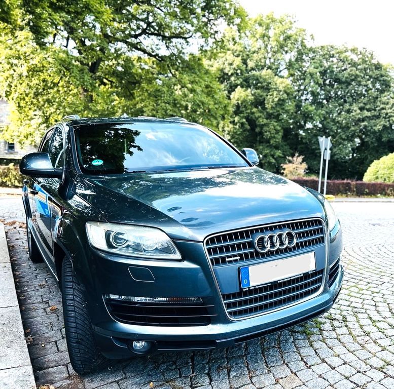 Audi Q7 199.200 km 9.900 € Wuppertal 42277