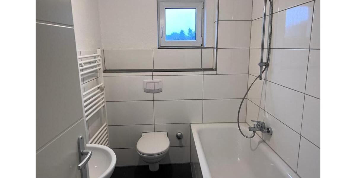 Dachgeschoßwohnung Herne Wanne-Bickern - 5 Zimmer, 92 m&sup2;, 500&euro; | Angebot:25638743