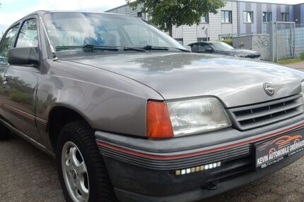 Opel Kadett 50.484 km 1.199 &euro; Oberhausen 46047