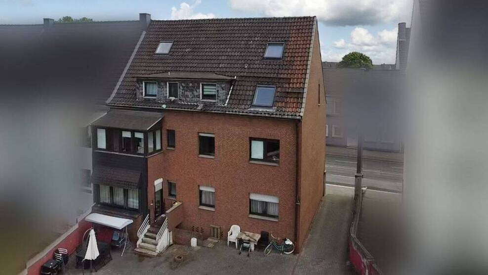 Attraktives Mehrfamilienhaus im Herzen von Oberhausen Dümpten mit Stellplätzen