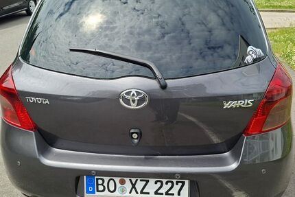 Toyota Yaris 92.000 km 3.600 &euro; Bochum 44807