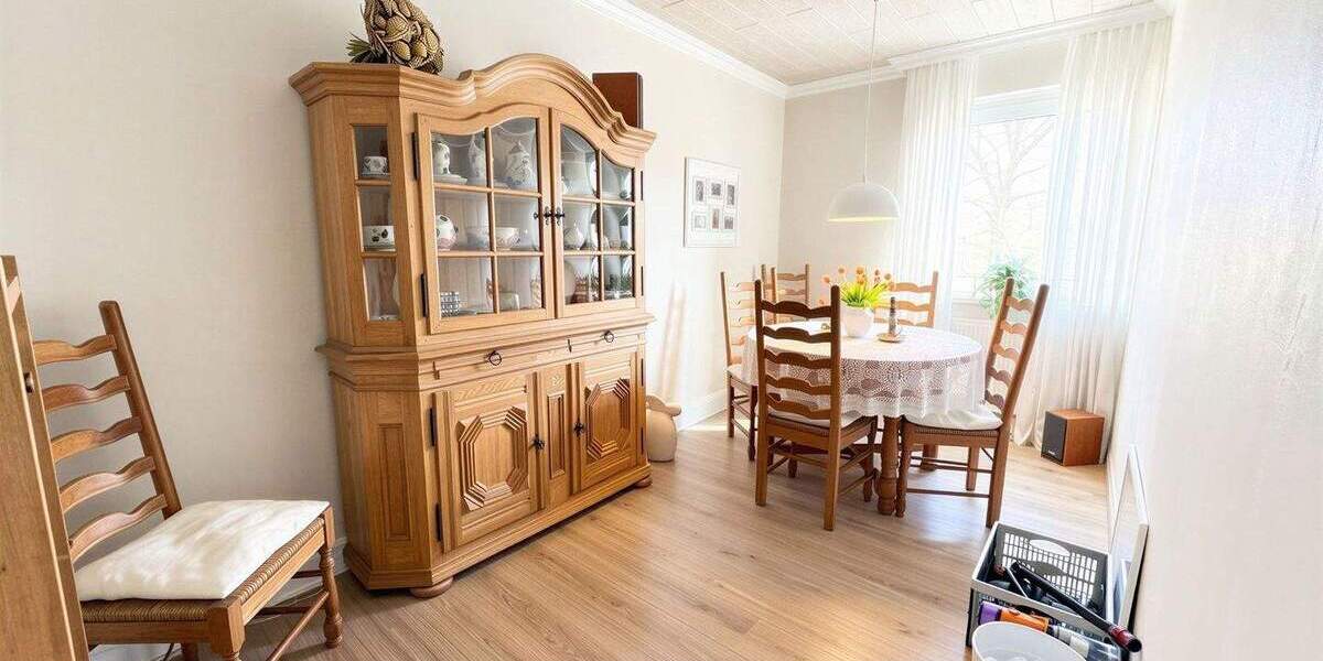 Etagenwohnung Wuppertal Langerfeld - 5 Zimmer, 132 m&sup2;, 289.000&euro; | Angebot:25401705