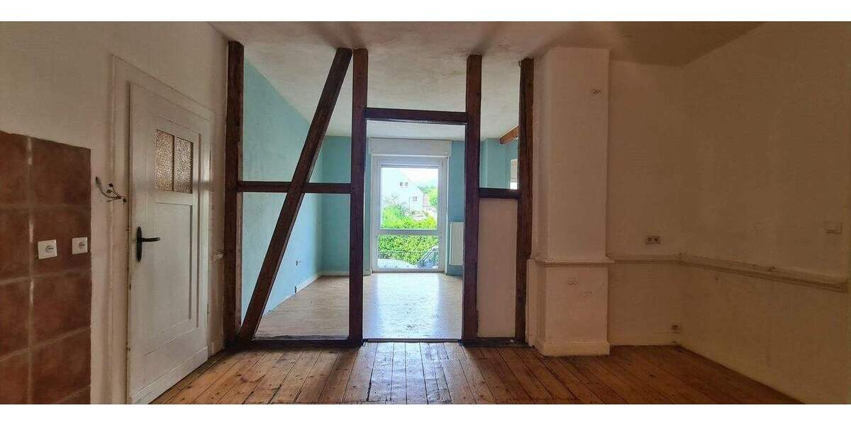 Etagenwohnung Bochum Harpen - 6 Zimmer, 133 m&sup2;, 230.000&euro; | Angebot:25686666