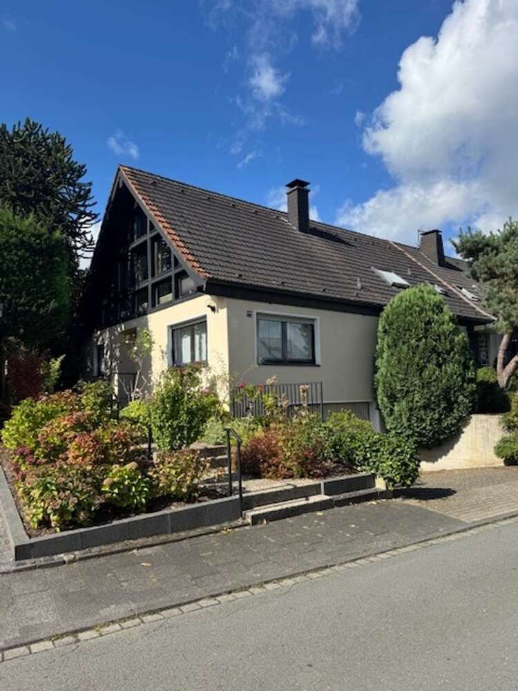 Haus zum Kaufen in Mülheim an der Ruhr 560.000 € 250 m²