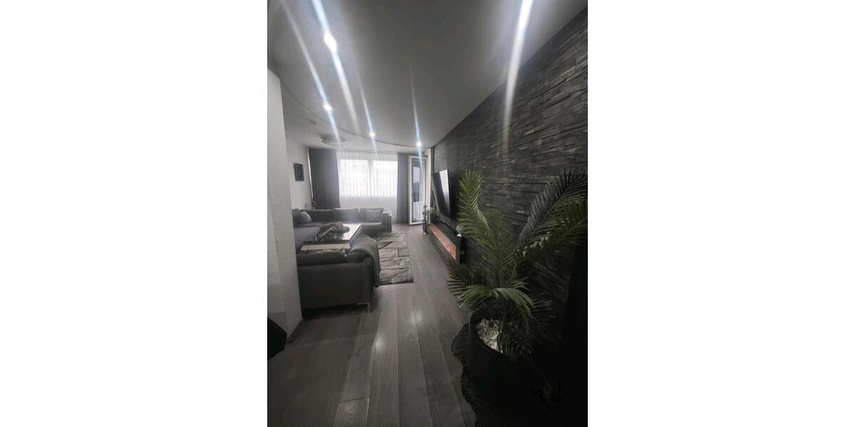 Etagenwohnung Bochum Laer - 3.5 Zimmer, 80 m&sup2;, 165.000&euro; | Angebot:25223227