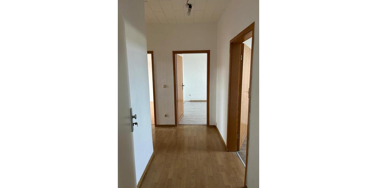 Dachgeschoßwohnung Bochum Höntrop - 3 Zimmer, 52 m&sup2;, 400&euro; | Angebot:25749473