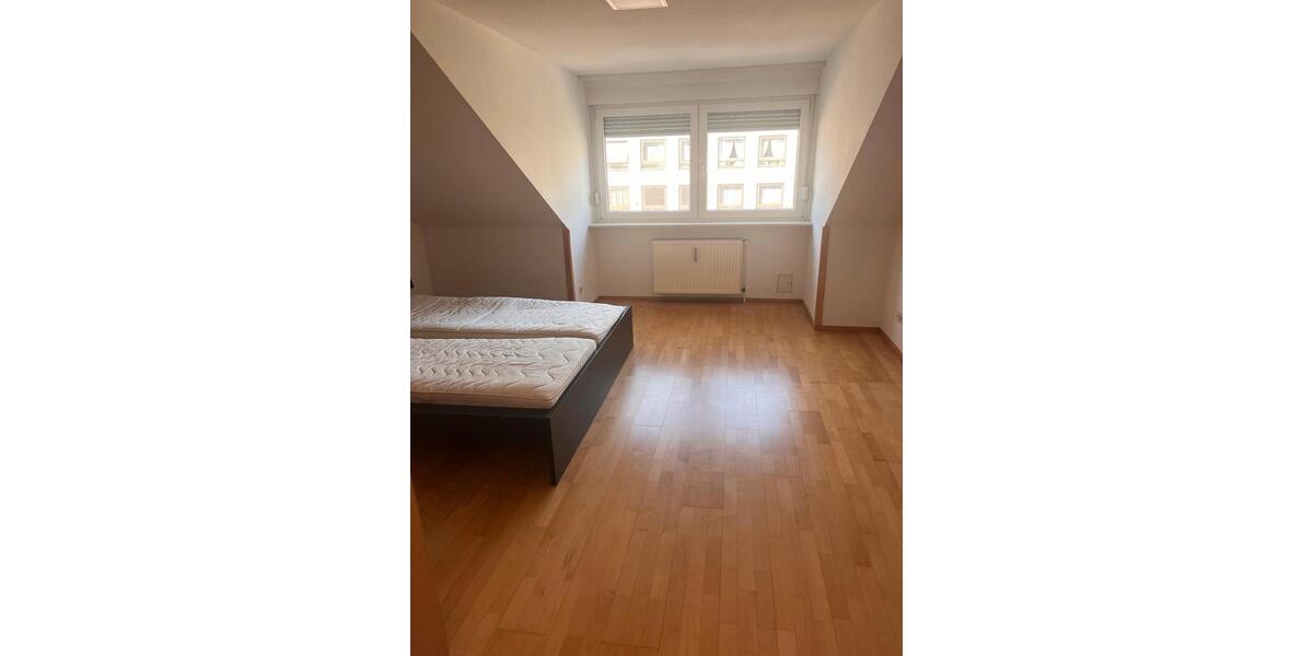 Dachgeschoßwohnung Wuppertal Elberfeld - 1 Zimmer, 65 m&sup2;, 800&euro; | Angebot:26103002