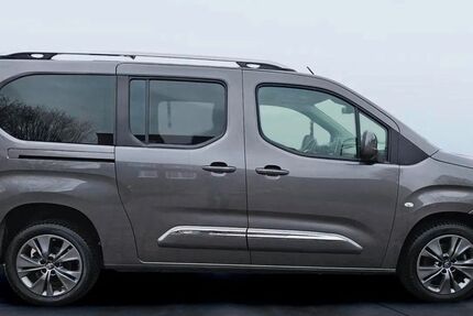 Toyota Proace City 72.100 km 16.999 &euro; Gelsenkirchen 45897