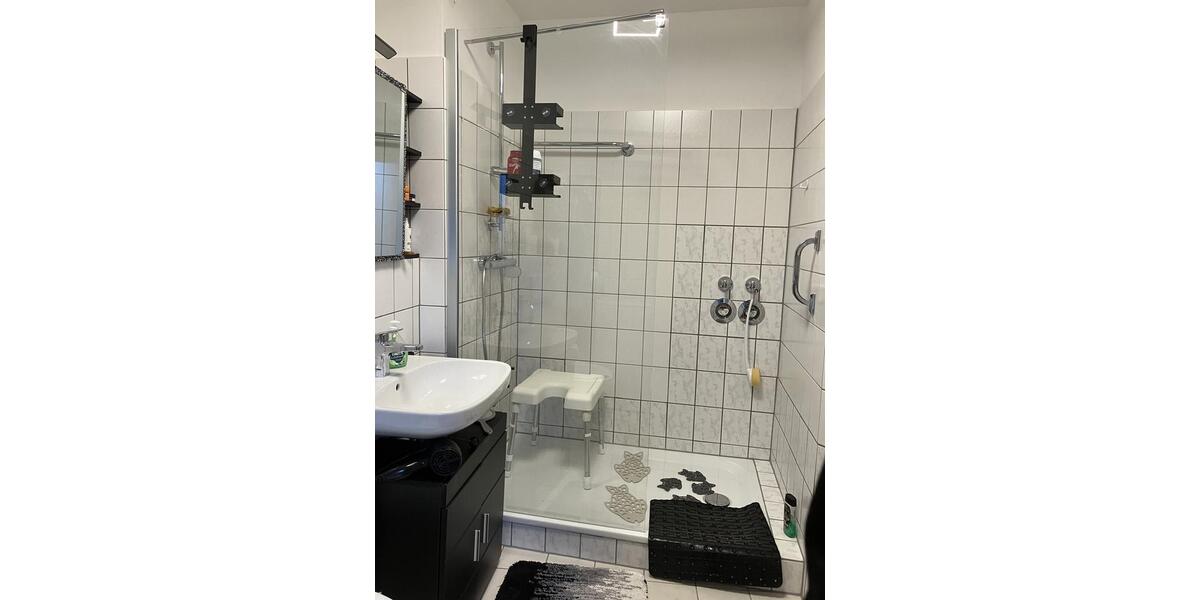 Im besten Alter eine Wohnung bei VIVAWEST - Wohnen ab 60. 2.5 zimmer