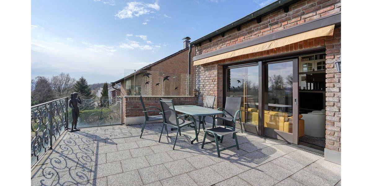 Einfamilienhaus Bochum Stiepel - 5 Zimmer, 257 m&sup2;, 1.175.000&euro; | Angebot:26037413