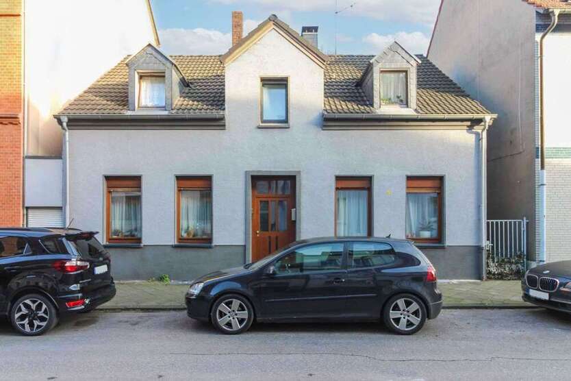 Haus zum Kaufen in Gelsenkirchen 310.000 € 155.18 m²