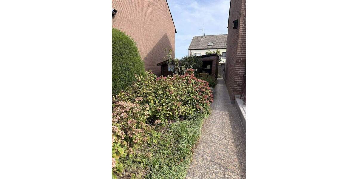 Reihenendhaus Essen Schonnebeck - 5 Zimmer, 145 m&sup2;, 419.000&euro; | Angebot:24389397