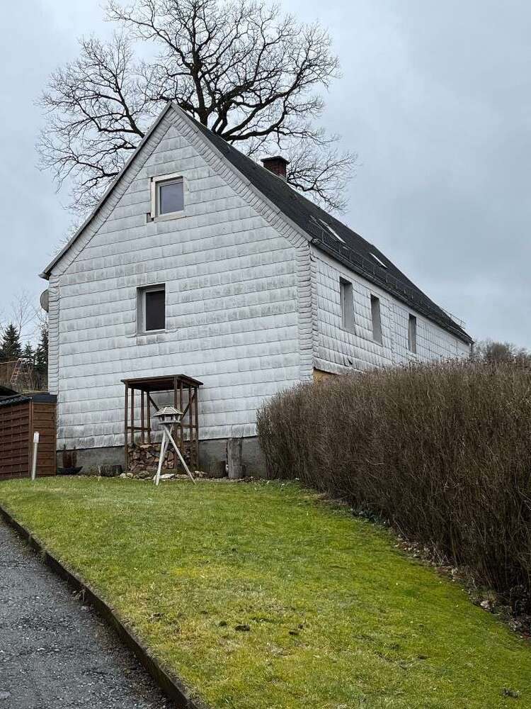 Haus zum Kaufen in Gefell 52.000 € 150 m²