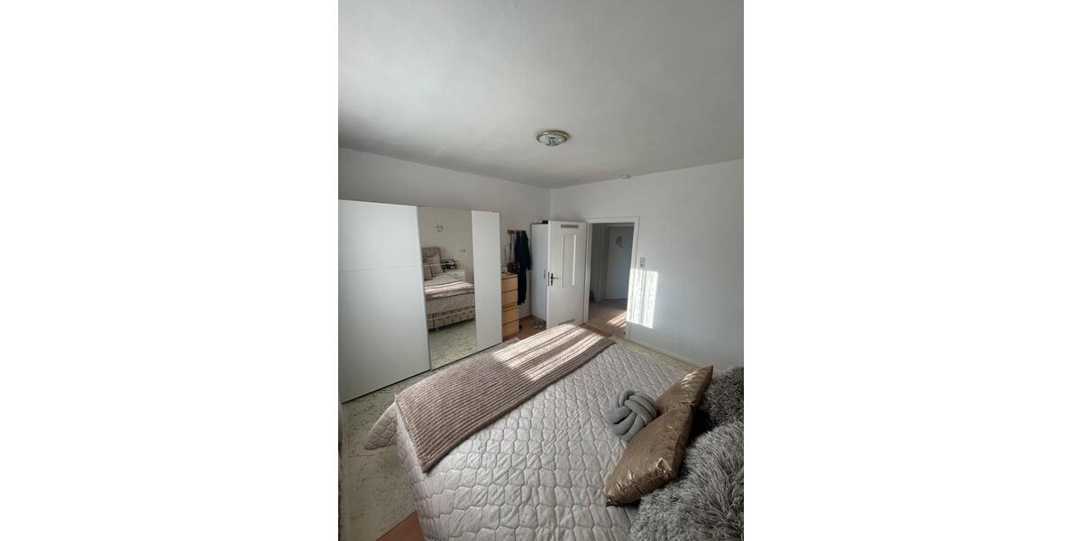 Etagenwohnung Dortmund Innenstadt Nord - 4 Zimmer, 96 m&sup2;, 148.000&euro; | Angebot:24921286