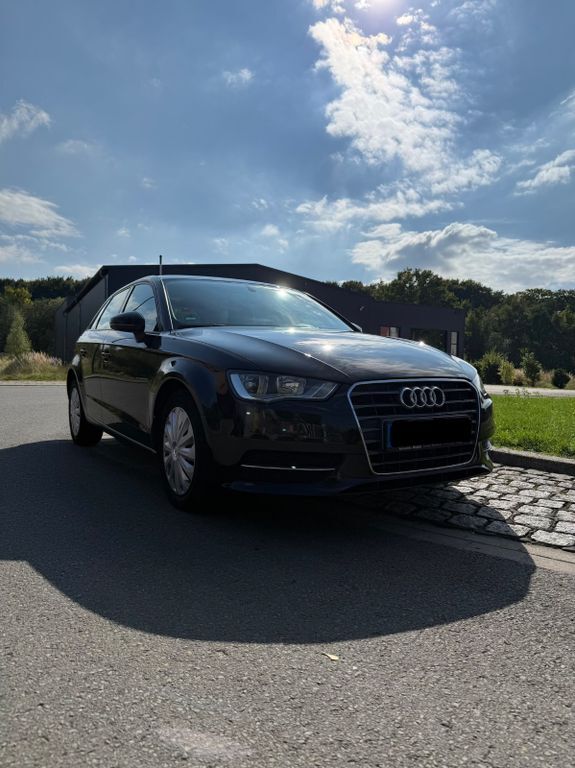 Audi A3 220.300 km 7.700 € Herne 44651